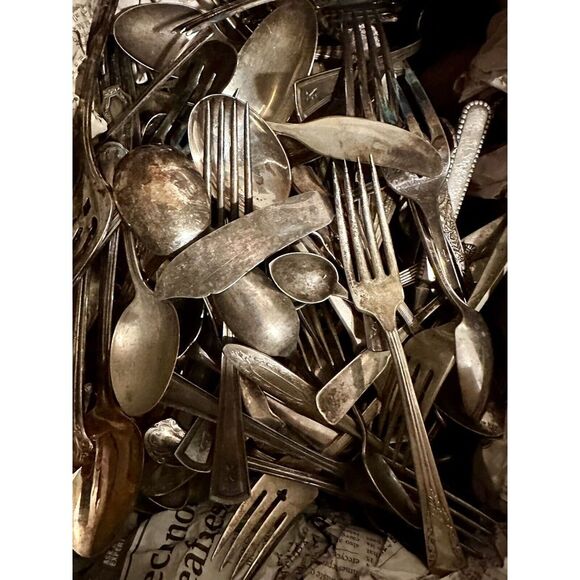 1 Lb Vintage Sterling Silver Plated Silverware Random Pick Approx 12 Pieces - Picture 2 of 4